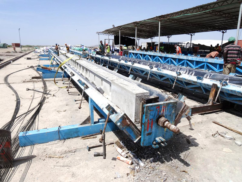 厲害了中國(guó)基建！四座橋梁同步轉(zhuǎn)體 90分鐘后“優(yōu)良牽手”