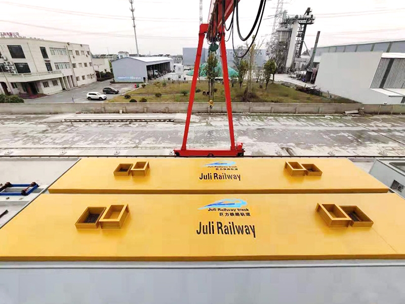 養(yǎng)護(hù)窯蓋板